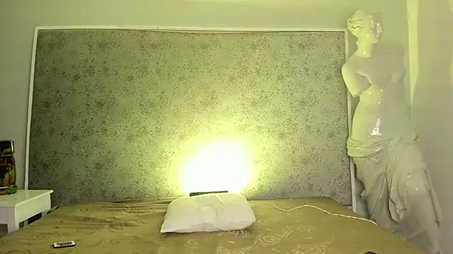 Snapshot of Ari_sunshine_ chatting on September 2025 05:53:02 AM Ari sunshine online show from September 2025 05:53:02 AM