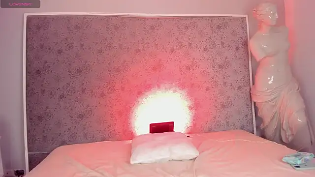 Snapshot of Ari_sunshine_ chatting on September 2025 04:59:02 AM Ari sunshine online show from September 2025 04:59:02 AM