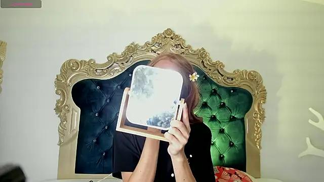 Snapshot of Ari_sunshine_ chatting on November 2025 04:07:01 AM Ari sunshine online show from November 2025 04:07:01 AM