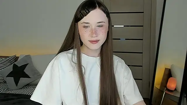 Snapshot of Stella_Sunny chatting on May 2026 01:23:02 AM Stella Sunny online show from May 2026 01:23:02 AM