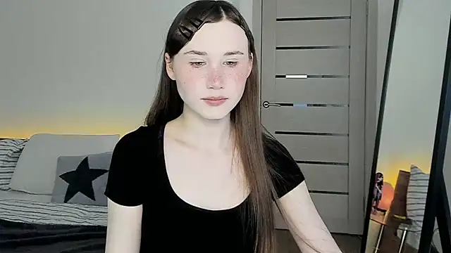 Snapshot of Stella_Sunny chatting on May 2026 02:12:01 PM Stella Sunny online show from May 2026 02:12:01 PM
