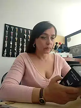 natalie cowens online show from January 2025 07:26:02 PM