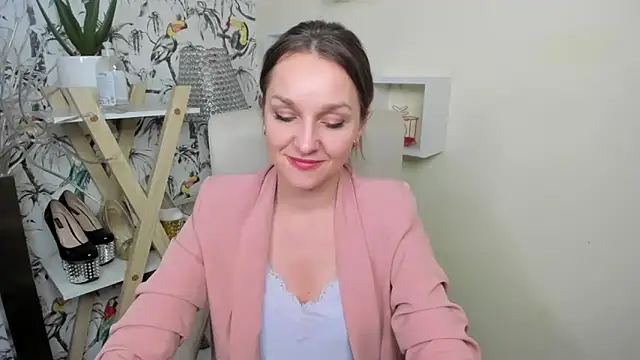 Snapshot of AliciaDesire chatting on January 2025 06:34:02 PM AliciaDesire online show from January 2025 06:34:02 PM