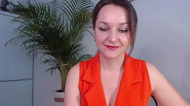 Snapshot of AliciaDesire chatting on February 2025 07:56:02 AM AliciaDesire online show from February 2025 07:56:02 AM