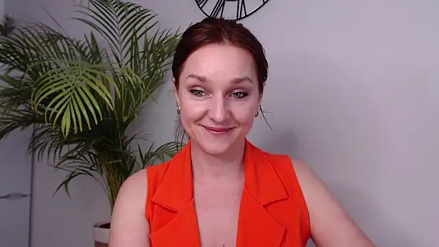 Snapshot of AliciaDesire chatting on March 2025 11:09:02 AM AliciaDesire online show from March 2025 11:09:02 AM