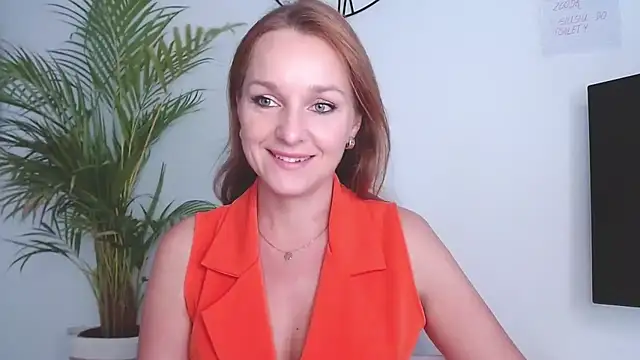 Snapshot of AliciaDesire chatting on September 2025 05:53:02 AM AliciaDesire online show from September 2025 05:53:02 AM