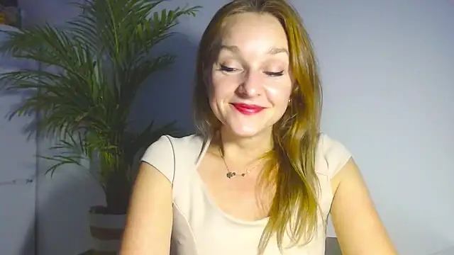 Snapshot of AliciaDesire chatting on November 2025 02:28:02 PM AliciaDesire online show from November 2025 02:28:02 PM