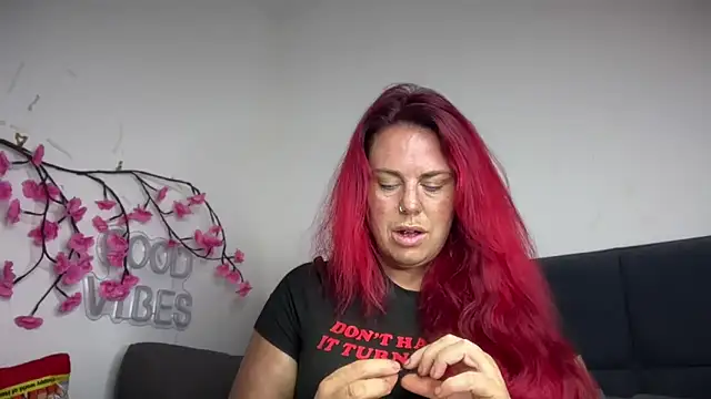 redxxxvixen online show from May 2026 09:21:01 PM