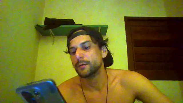 Snapshot of couplemilk chatting on June 2026 10:41:02 PM couplemilk online show from June 2026 10:41:02 PM
