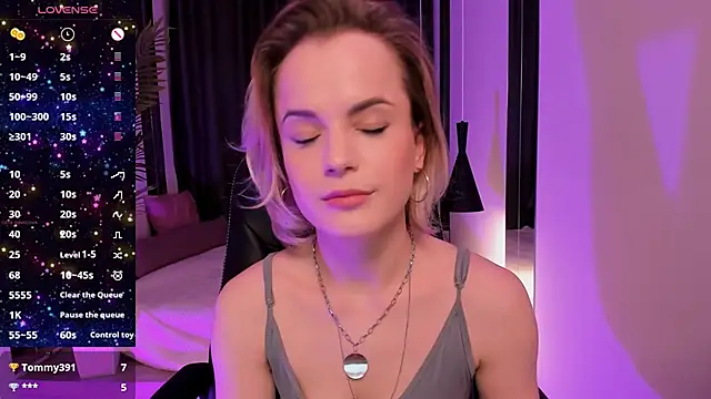 Snapshot of JessicaBeverly chatting on March 2025 02:15:01 AM JessicaBeverly online show from March 2025 02:15:01 AM