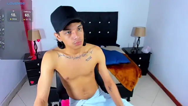 Snapshot of Brand_habes chatting on December 2024 07:10:01 PM Brand habes online show from December 2024 07:10:01 PM