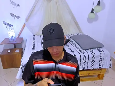 Snapshot of Brand_habes chatting on September 2025 02:05:02 PM Brand habes online show from September 2025 02:05:02 PM