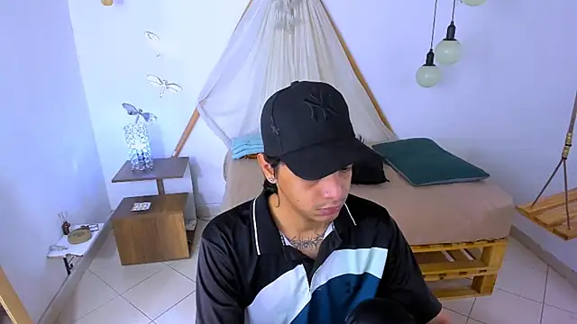 Snapshot of Brand_habes chatting on September 2025 01:49:02 PM Brand habes online show from September 2025 01:49:02 PM