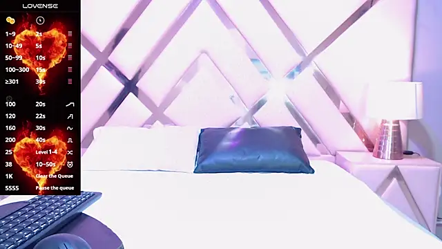 NatazhaQueen online show from September 2025 08:20:02 PM