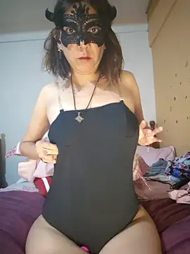 Lunababymylove online show from September 2025 01:22:02 AM