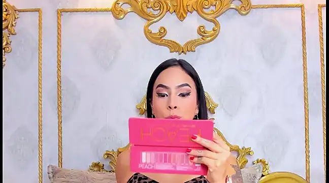 Snapshot of GiahDaniels chatting on January 2025 08:50:01 PM GiahDaniels online show from January 2025 08:50:01 PM