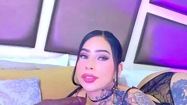 GiahDaniels online show from May 2026 04:08:02 AM