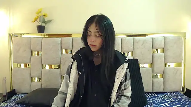 Snapshot of ling_ling24 chatting on February 2025 03:31:02 AM ling ling24 online show from February 2025 03:31:02 AM