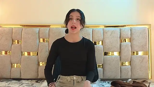 Snapshot of ling_ling24 chatting on December 2025 03:23:01 AM ling ling24 online show from December 2025 03:23:01 AM