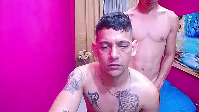 Snapshot of hugecocks_hot chatting on February 2026 07:43:02 PM hugecocks hot online show from February 2026 07:43:02 PM