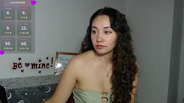 Snapshot of ArtemisNature chatting on March 2025 04:24:01 PM ArtemisNature online show from March 2025 04:24:01 PM