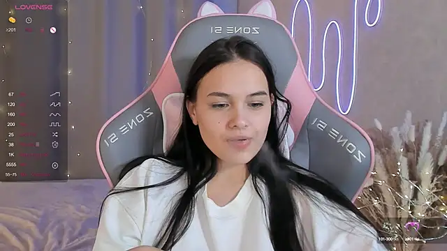  Sweetie  online show from February 2025 04:12:02 PM