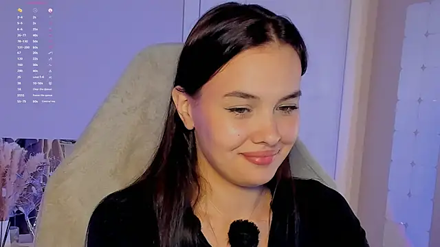  Sweetie  online show from October 2025 04:49:01 PM