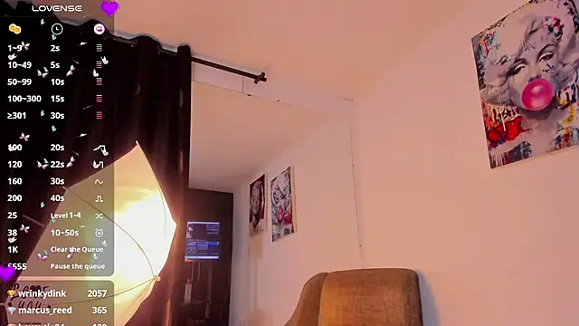 Vahiolet smith online show from January 2025 10:10:01 PM