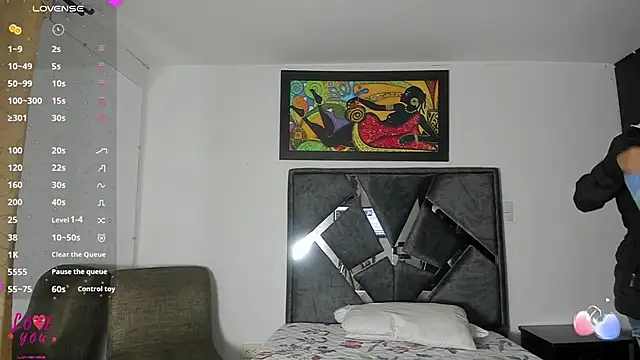 Vahiolet smith online show from October 2025 03:29:02 AM