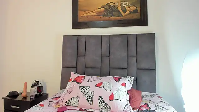 Vahiolet smith online show from March 2026 03:13:02 AM