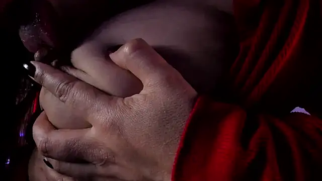 Snapshot of Miiaa_wallace chatting on January 2026 11:08:01 PM Miiaa wallace online show from January 2026 11:08:01 PM