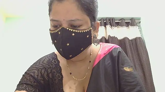 Snapshot of payal_sharma1 chatting on May 2026 01:51:02 PM payal sharma1 online show from May 2026 01:51:02 PM