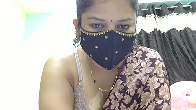 Snapshot of payal_sharma1 chatting on May 2026 05:48:01 AM payal sharma1 online show from May 2026 05:48:01 AM