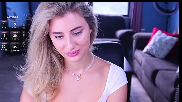 Naughty-Kitty1 online show from September 2025 09:15:01 PM