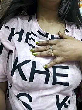 Snapshot of Aradhya-Sharma chatting on February 2025 05:54:02 PM Aradhya-Sharma online show from February 2025 05:54:02 PM