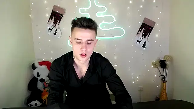 Snapshot of Mike_severi2 chatting on December 2024 10:24:01 AM Mike severi2 online show from December 2024 10:24:01 AM