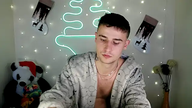 Snapshot of Mike_severi2 chatting on December 2024 10:06:02 AM Mike severi2 online show from December 2024 10:06:02 AM