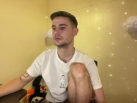 Snapshot of Mike_severi2 chatting on February 2025 11:36:01 AM Mike severi2 online show from February 2025 11:36:01 AM