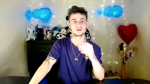 Snapshot of Mike_severi2 chatting on February 2025 04:30:02 PM Mike severi2 online show from February 2025 04:30:02 PM