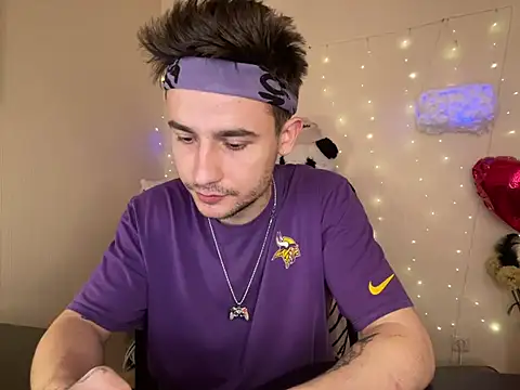 Snapshot of Mike_severi2 chatting on February 2025 09:11:02 AM Mike severi2 online show from February 2025 09:11:02 AM