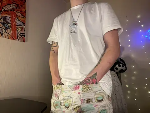 Snapshot of Mike_severi2 chatting on February 2025 01:17:02 PM Mike severi2 online show from February 2025 01:17:02 PM