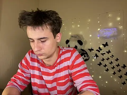 Snapshot of Mike_severi2 chatting on March 2025 12:56:01 PM Mike severi2 online show from March 2025 12:56:01 PM