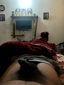 arshvir133 online show from December 2025 08:10:01 AM