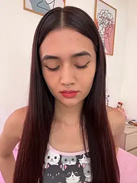 Snapshot of HallieLemon1 chatting on December 2025 09:02:01 PM HallieLemon1 online show from December 2025 09:02:01 PM