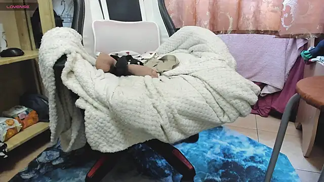 Snapshot of Queen_Sport chatting on November 2025 09:44:02 AM Queen Sport online show from November 2025 09:44:02 AM