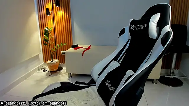 dafboy1 online show from February 2025 09:28:01 PM