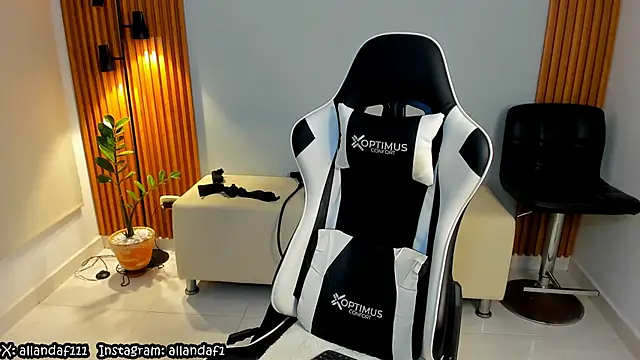 dafboy1 online show from February 2025 01:46:02 AM