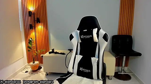 dafboy1 online show from February 2025 04:57:01 PM