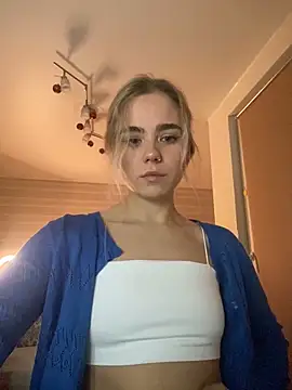 SkyBriii online show from January 2025 07:05:01 PM