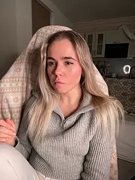 SkyBriii online show from January 2025 05:33:02 PM